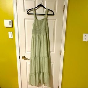 Suzy Shier - Light Green Printed Smock Maxi Dress